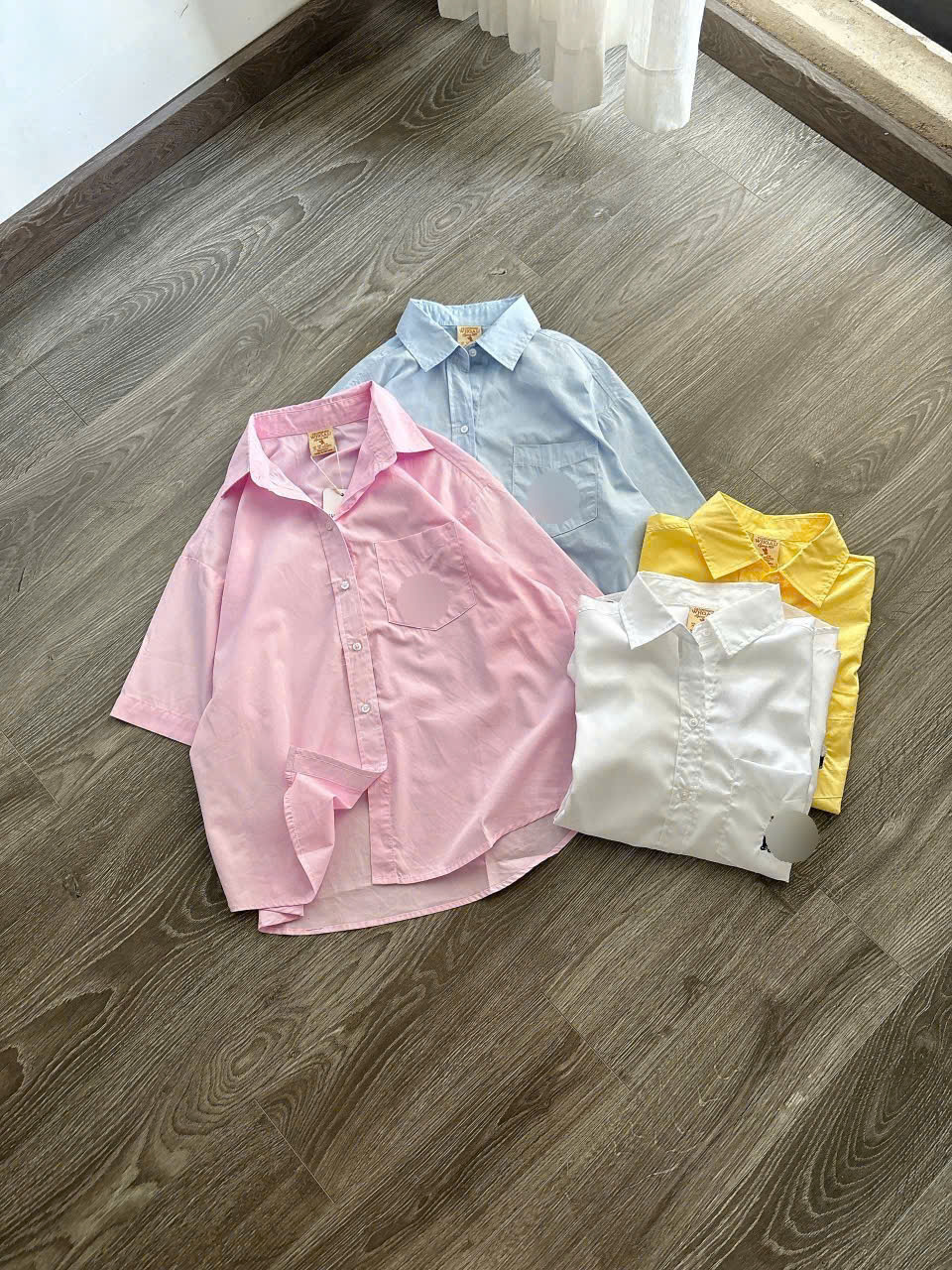 Áo Sơ Mi Ngắn Tay Whoau