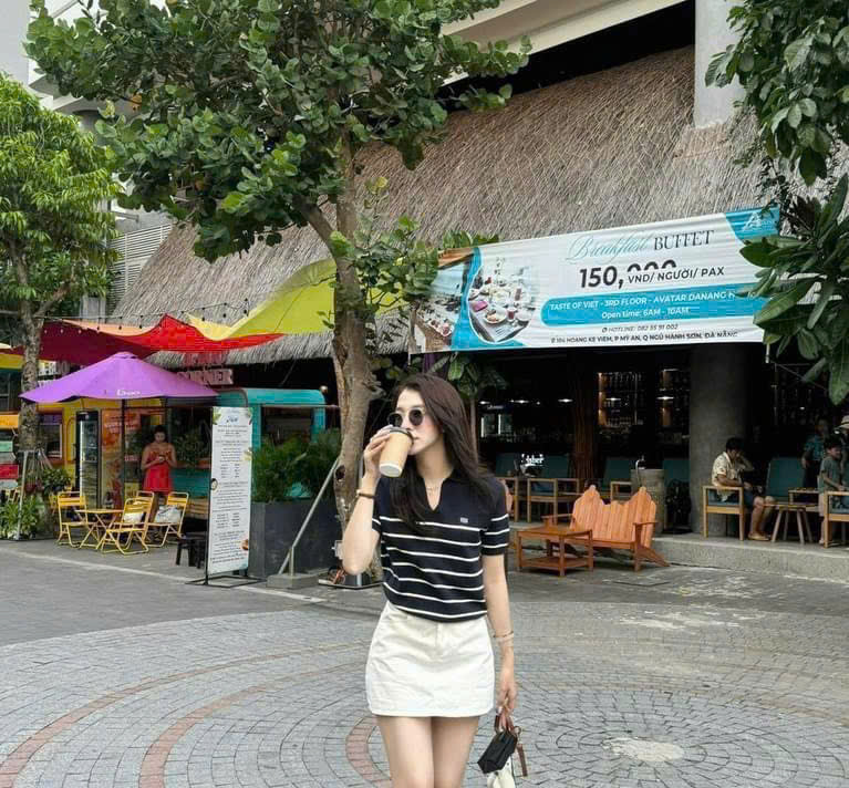 Áo Dệt Kẻ Ngang 2 Màu