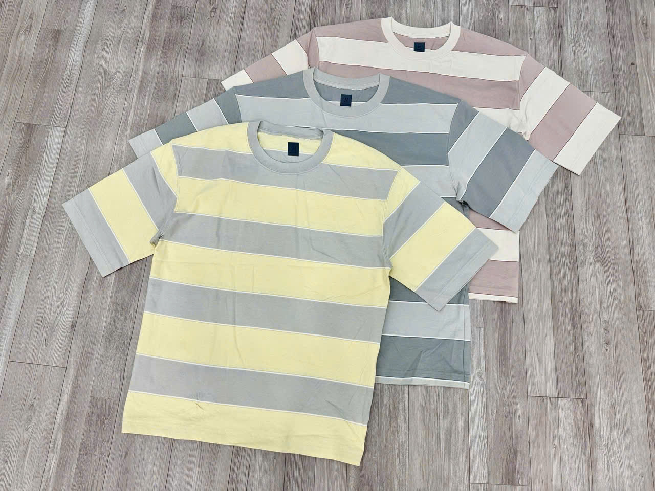 Áo Thun Kẻ Ngang Ngắn Tay Uniqlo