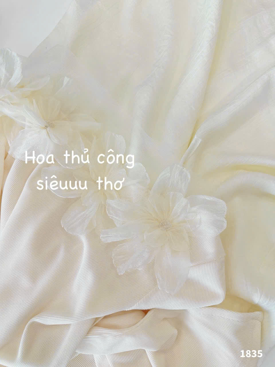 Sét Áo Đính Hoa và Chân Váy