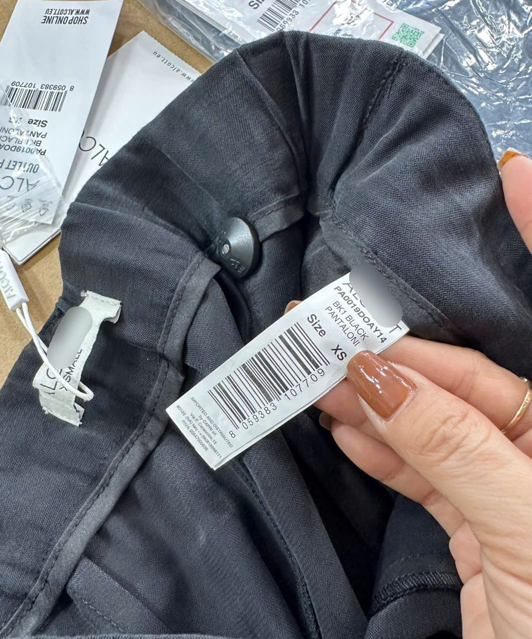 Quần Ống Rộng Alcot