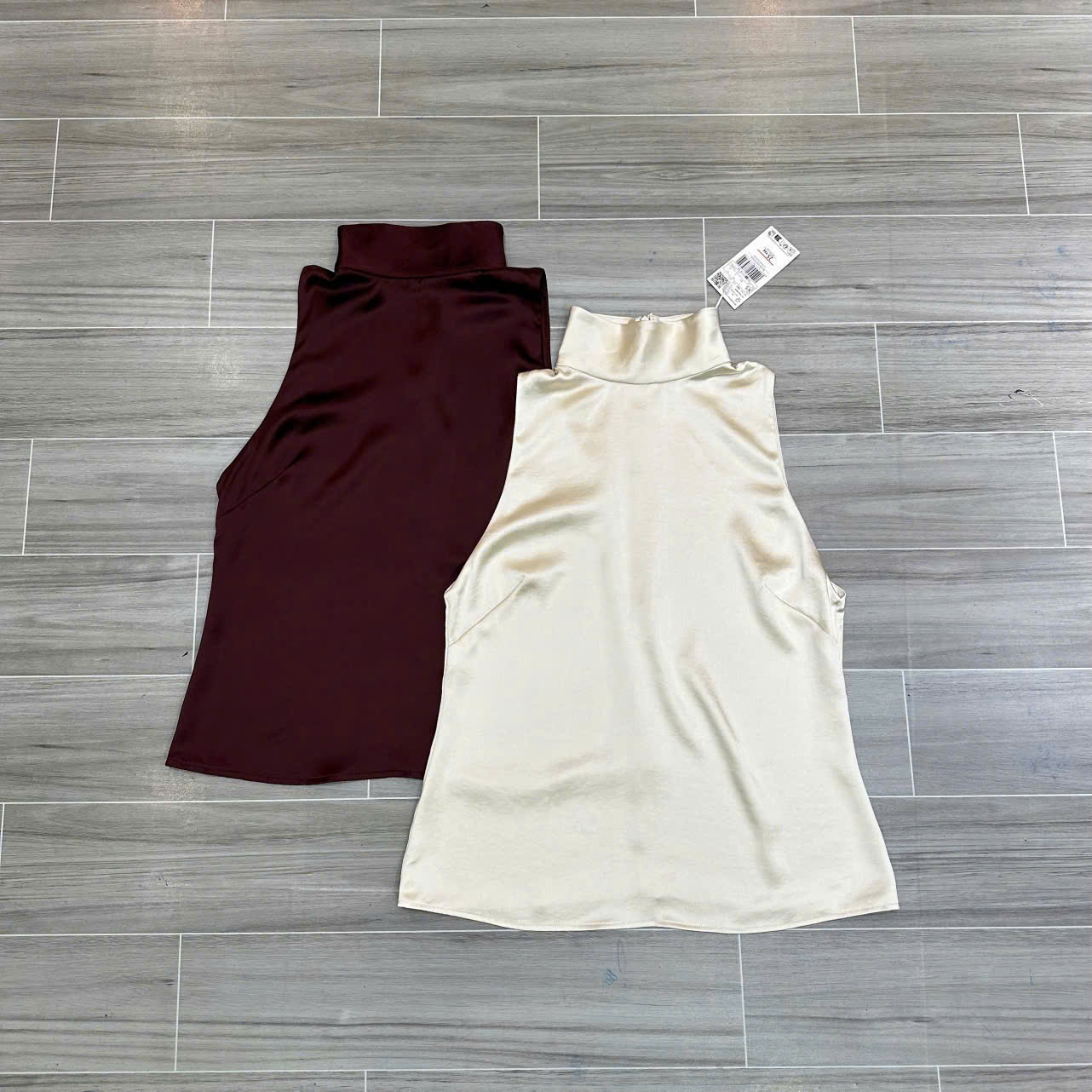 Áo Lụa Cổ Cao Mango