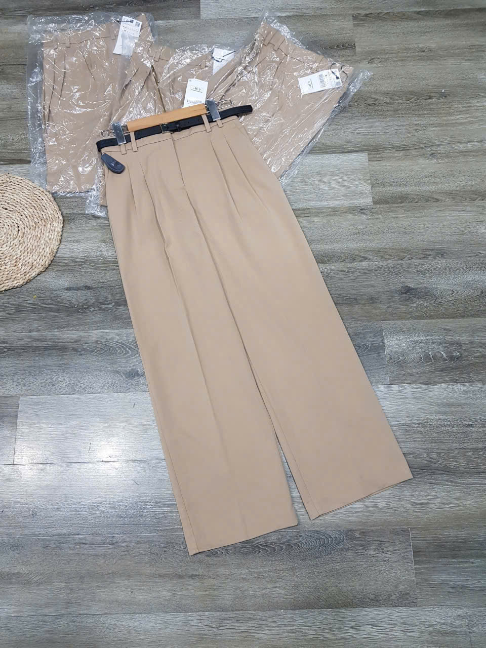 Quần Tây Suông Zara