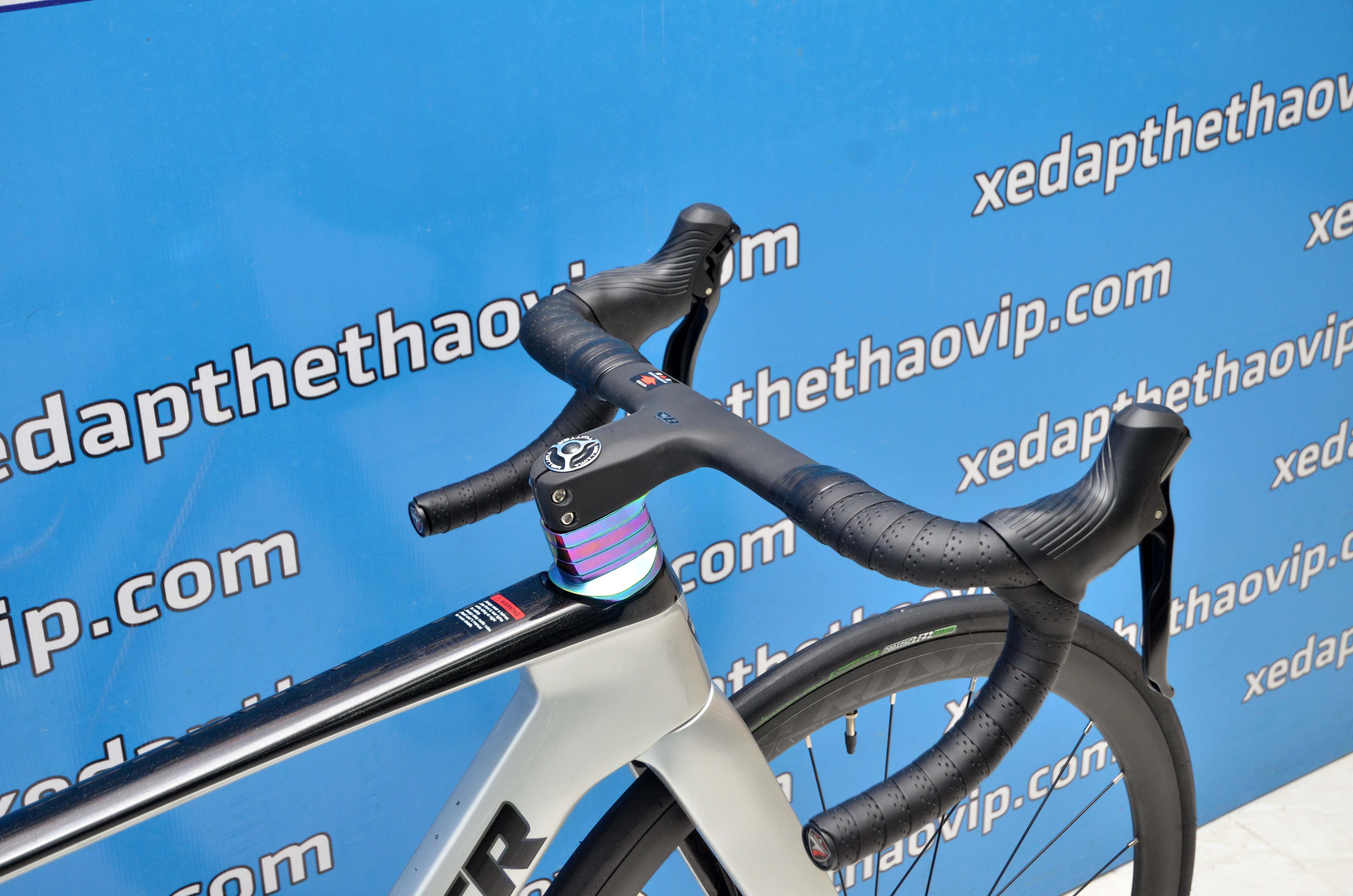 Xe Đạp Đua TWITTER R12 RS-22: Khung+Càng+Cọc yên = Carbon, Tay lái liền ...