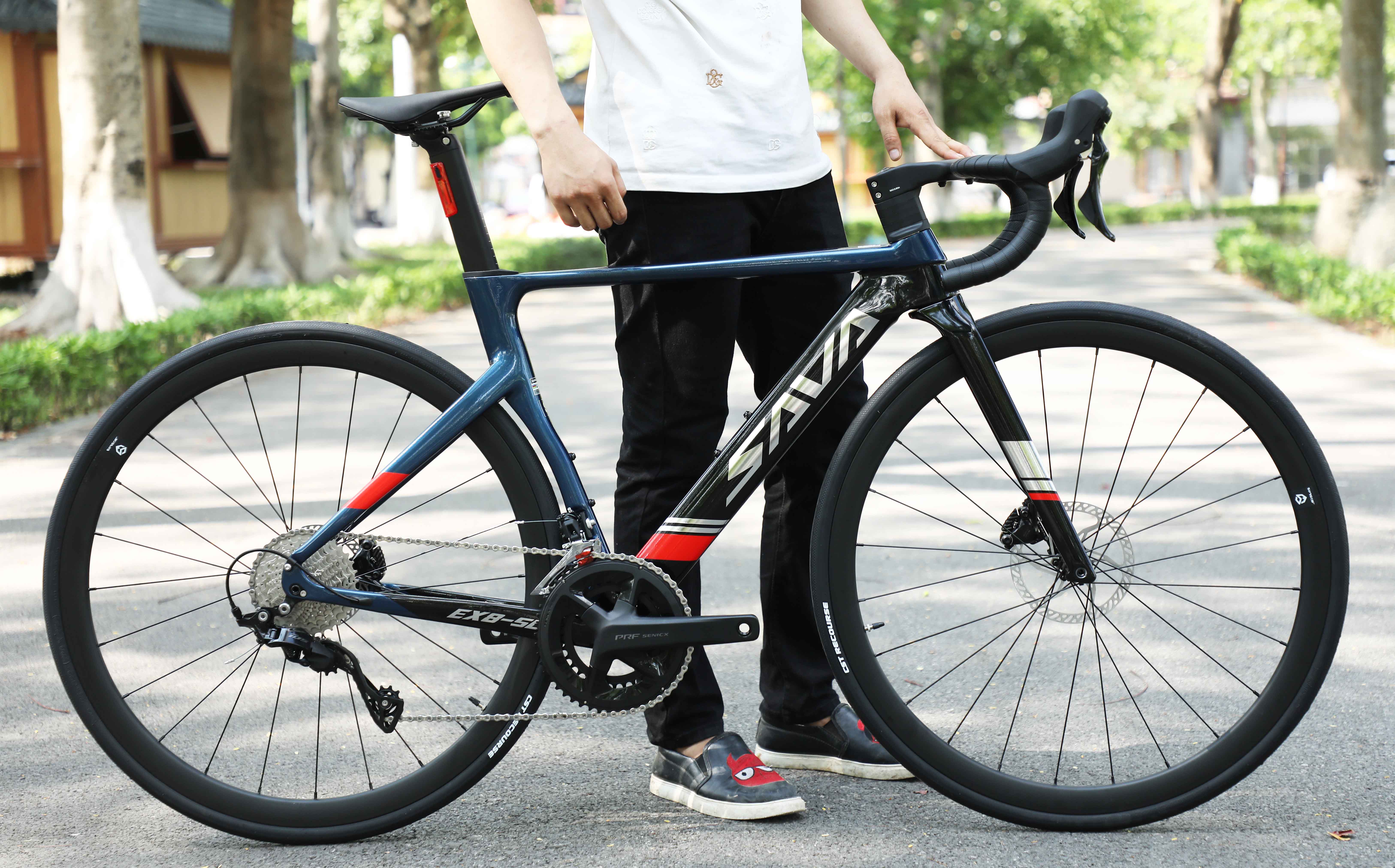 SAVA EX8 SL – Khi Một Chiếc Xe Đua Khung Nhôm Khiến Cả Thị Trường Phải Nhìn Lại