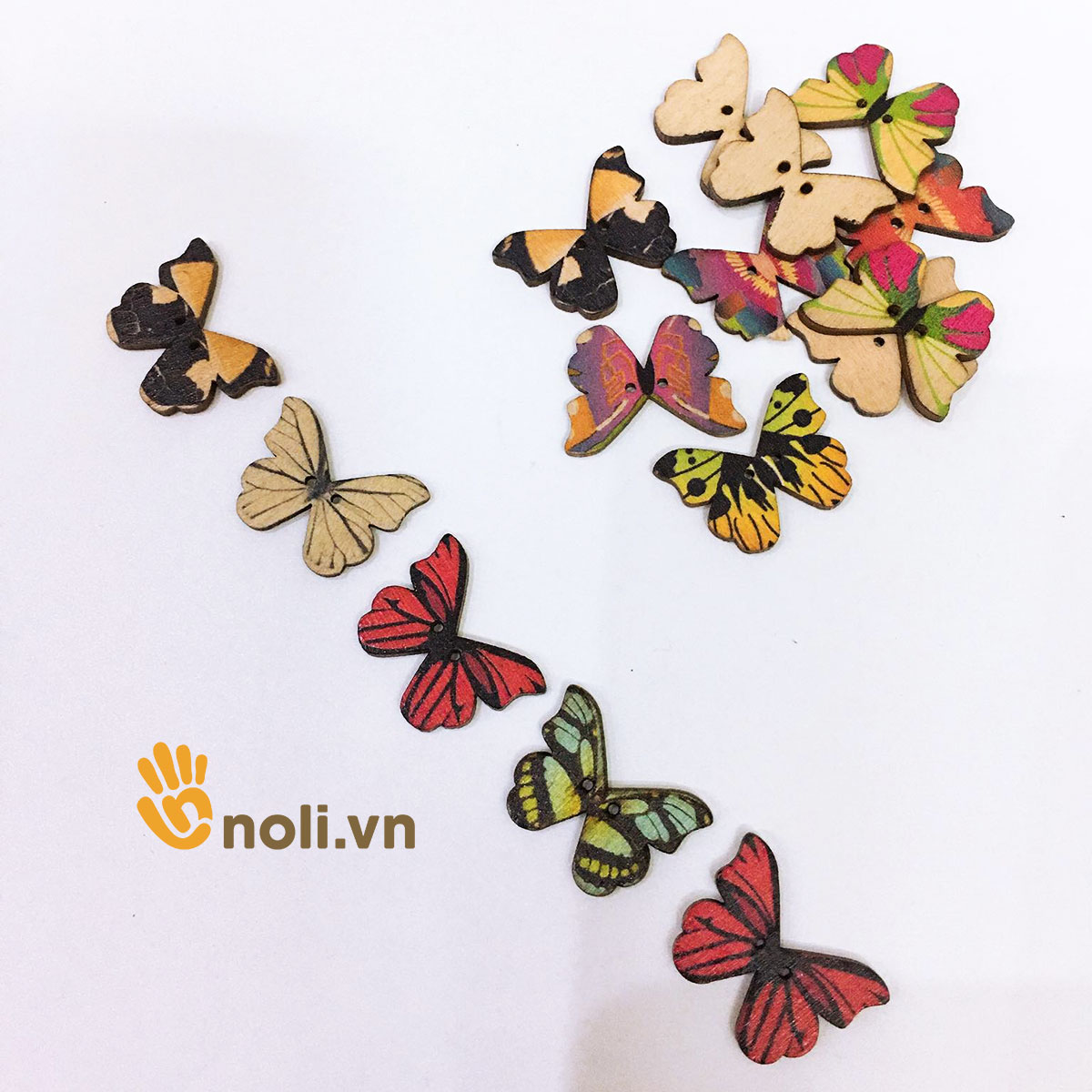 Cúc gỗ trang trí hình con bướm 21x28mm | NoLi Handmade Shop