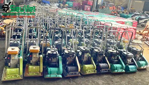 Máy đầm bàn cũ tại Siêu Việt