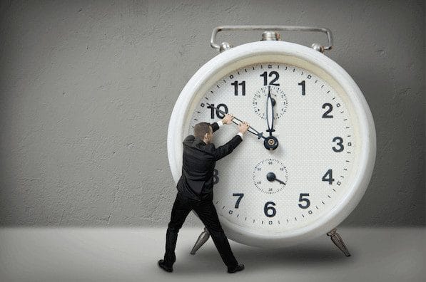 Yếu Sinh Lý Là Bao Nhiêu Phút? Thời Gian Quan Hệ Trung Bình Cần Biết