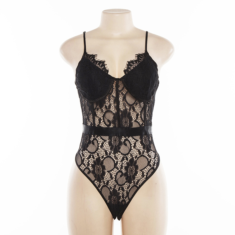 Jumsuit ren 2 dây họa tiết hoa