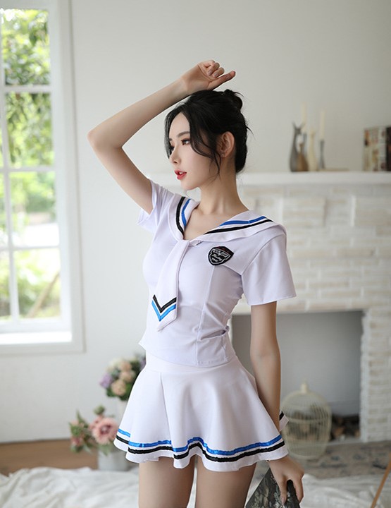 Váy ngủ Cosplay thủy thủ trắng