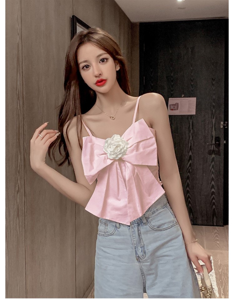 Áo Croptop nơ thắt đính hoa hồng