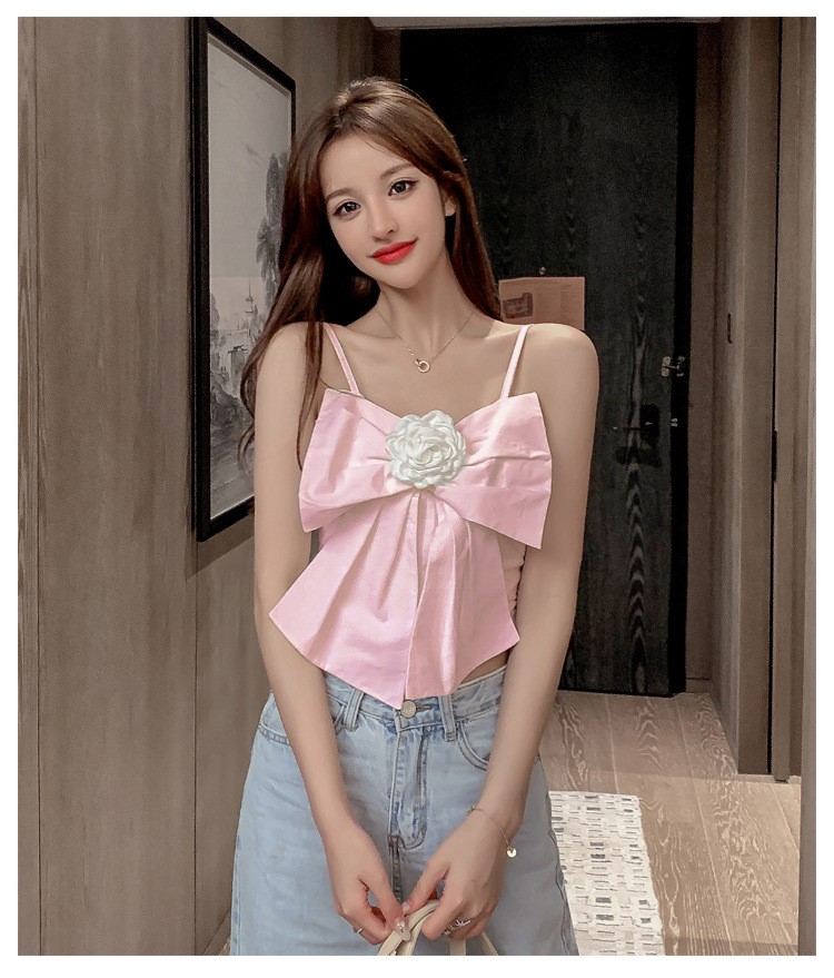 Áo Croptop nơ thắt đính hoa hồng