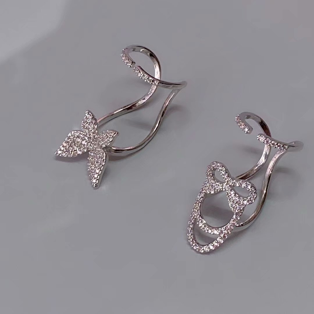 Nhẫn bạc con bướm lấp lánh