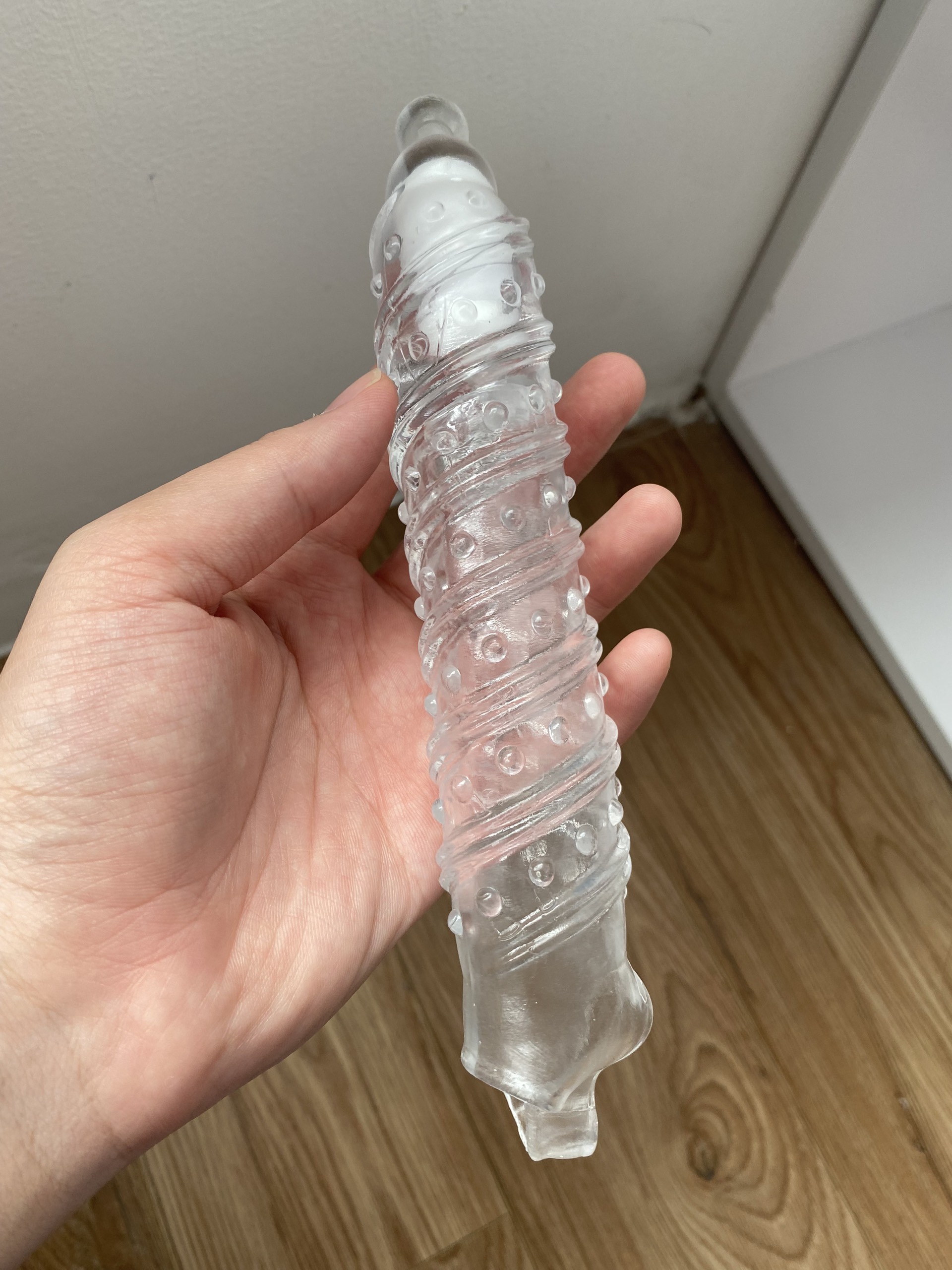 Bao cao su đôn dên rung phần đầu khấc Crystal Sex Toy