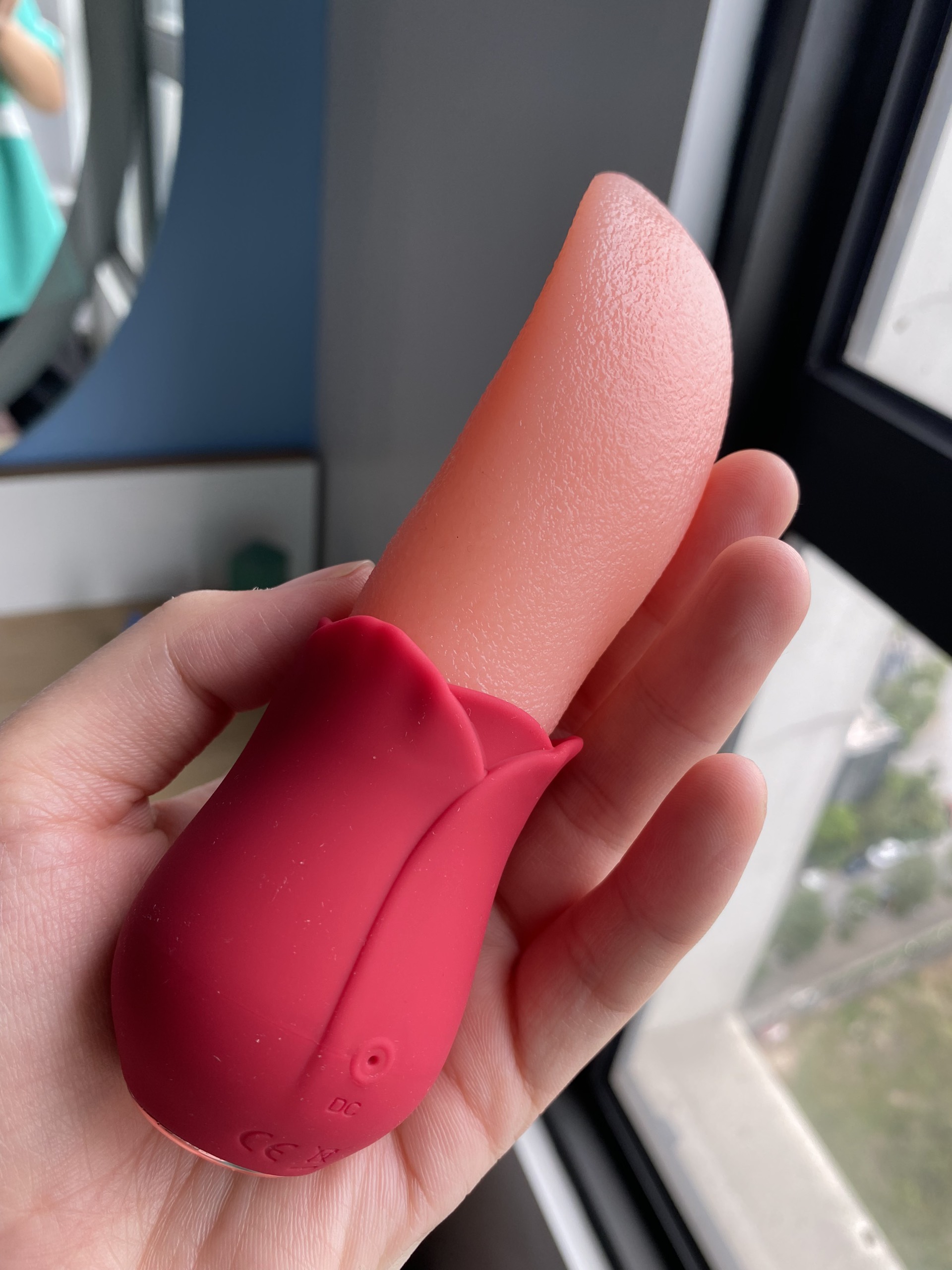 Lưỡi rung massage âm đạo mềm mịn như thật