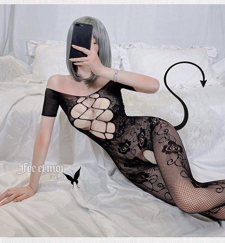 Đồ ngủ bó sát bodystocking đan ngực cộc tay quần dài