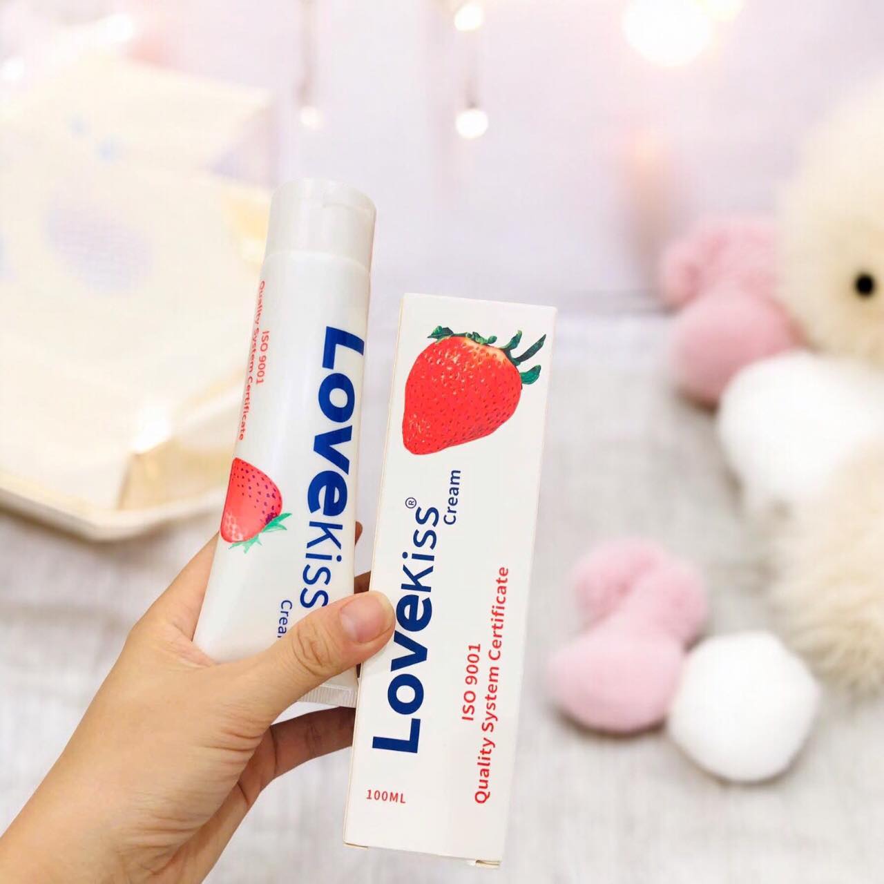 Gel Bôi Trơn Love Kiss Cream 100ml TẶNG ĐỒ NGỦ – Bí Quyết Tăng Khoái Cảm Cho Cuộc Yêu Thăng Hoa