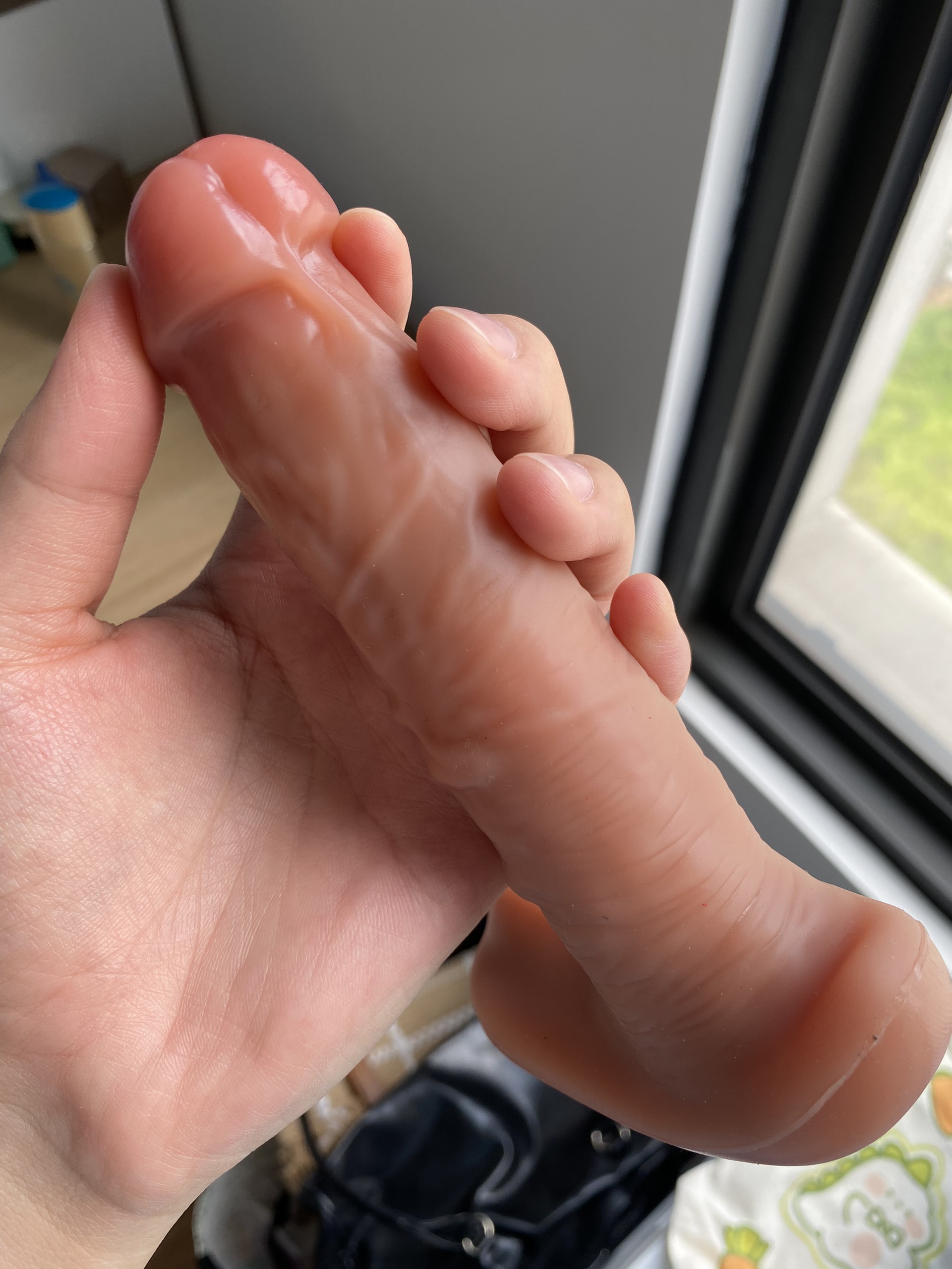 Dương vật giả rung thụt tỏa nhiệt đế dài nhét quần lót điều khiển từ xa