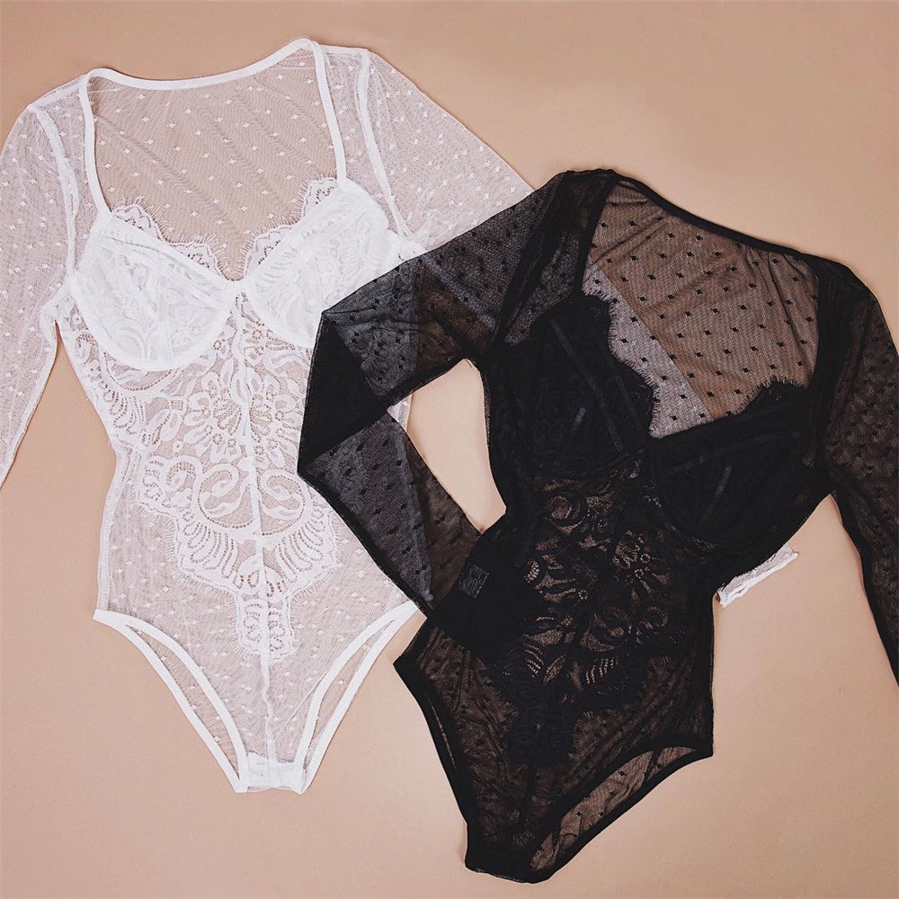 Bodysuit chấm bi tay dài