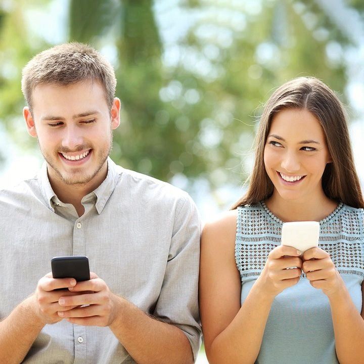 Cách Làm Quen Bạn Mới Qua Tin Nhắn Để Lại Ấn Tượng Tốt Trong Lòng Họ