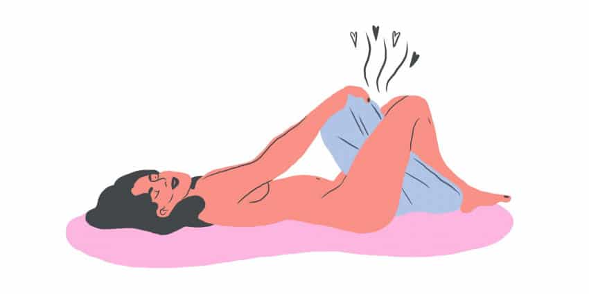 Khám phá 6 tuyệt chiêu thủ dâm với gối khiến bạn sung sướng gấp 10 lần