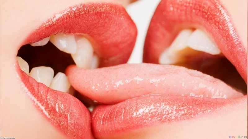 Cảm Giác Khi Hôn Lưỡi Có Thích Không? Bí Quyết Hôn Lưỡi Khiến Đối Phương “Nghiện” Bạn