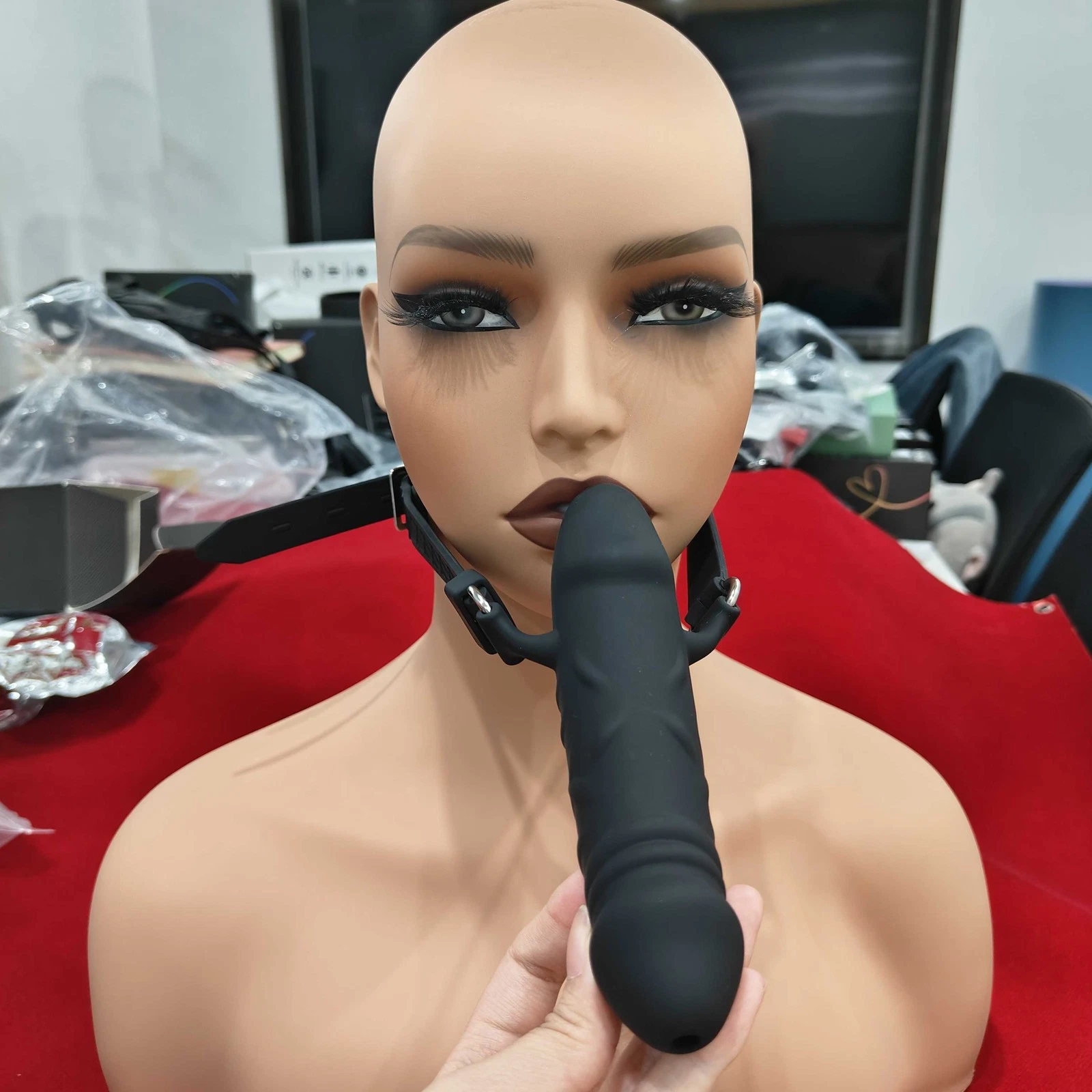 Miệng Ngậm Dương Vật Giả BDSM Cao Cấp