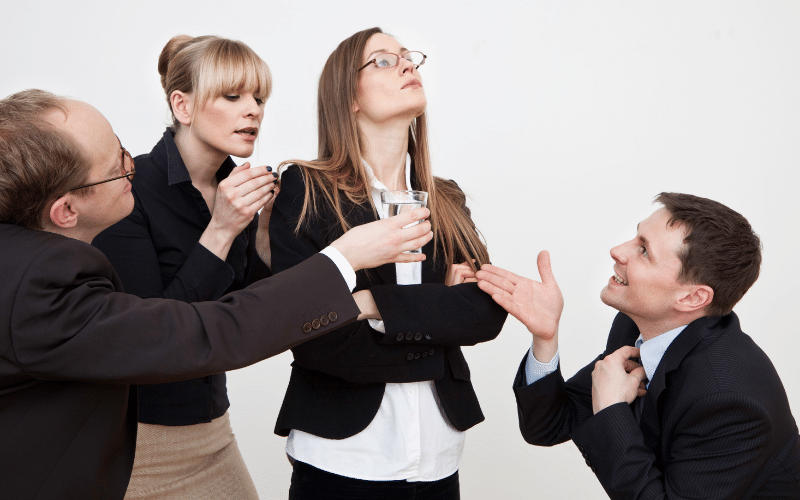 Người Ái Kỷ (Narcissist) Là Gì? Cách Nhận Biết Và Ứng Xử Khôn Ngoan