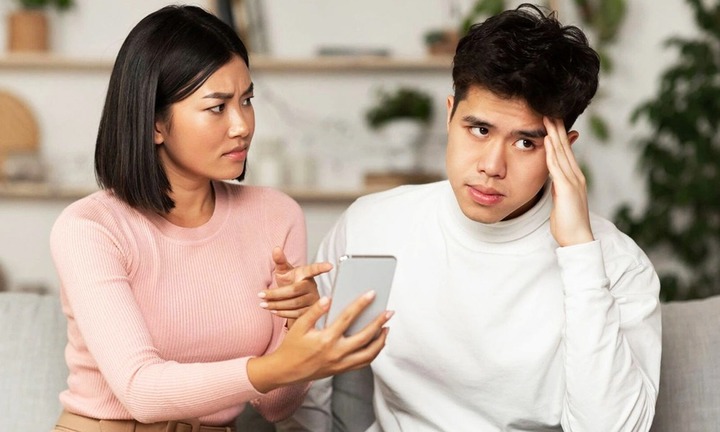 Chồng Ngoại Tình Có Biểu Hiện Gì? Những Dấu Hiệu Đáng Ngờ Không Nên Bỏ Qua