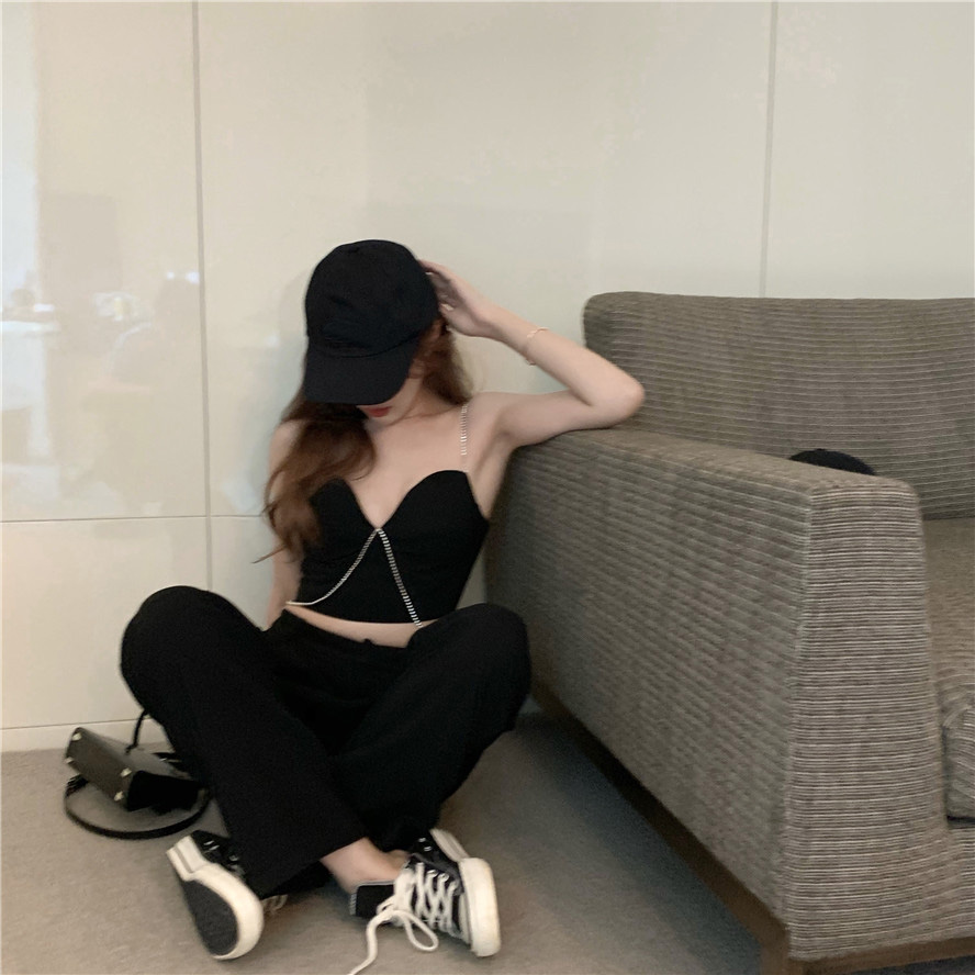 Áo Croptop cúp ngực dây xích