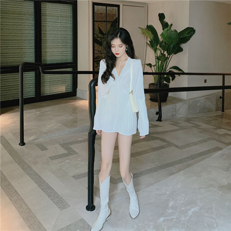 Váy xòe xếp li tay dài tiểu thư điệu đà