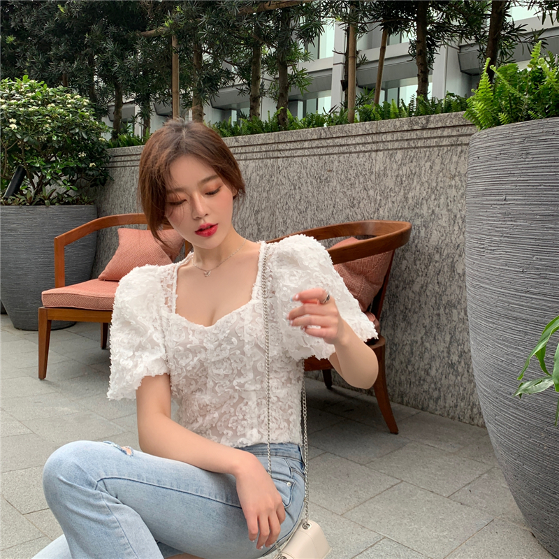 Áo ren tay bồng lỡ