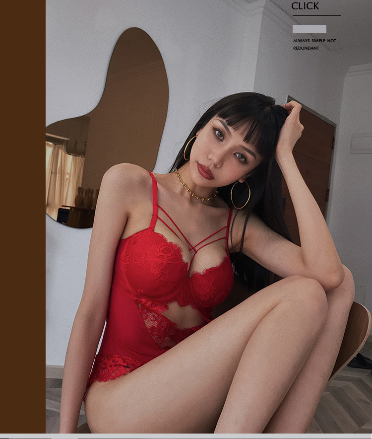 Bodysuit 2 dây Quảng Châu khoét ngực có cúp ngực