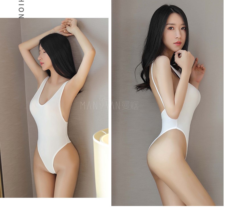 Bodysuit trơn 2 dây hở lưng Adidas mới