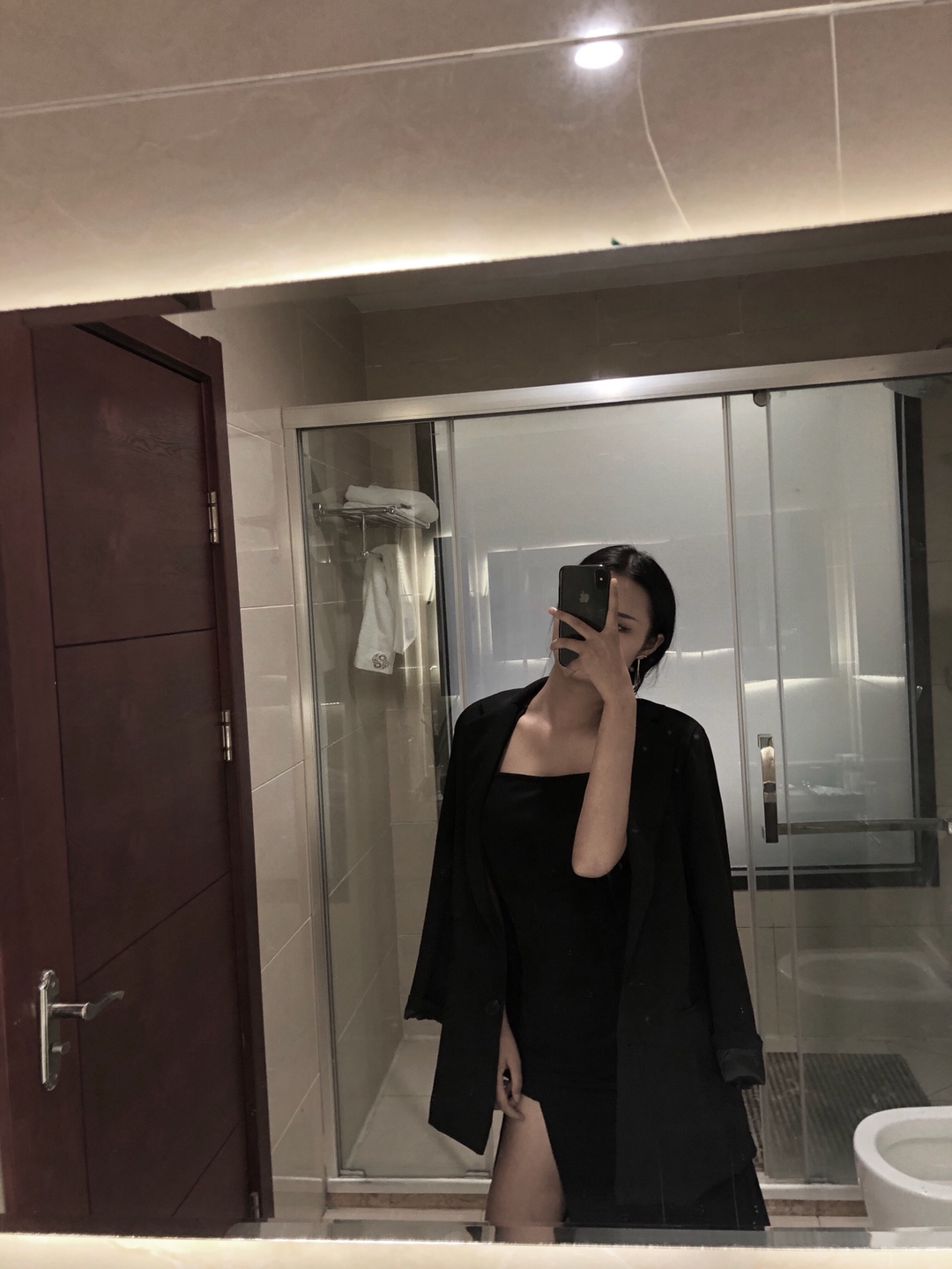 Áo khoác đi kèm váy dài cao cấp