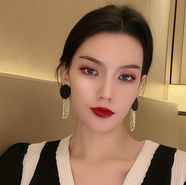 Khuyên tai ngọc bội vàng