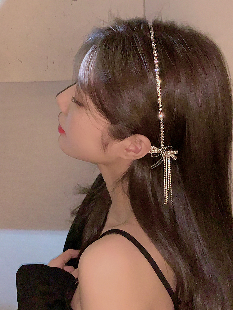 Bờm đính đá thắt nơ