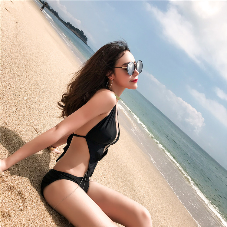 bikini 1 mảnh gợi cảm