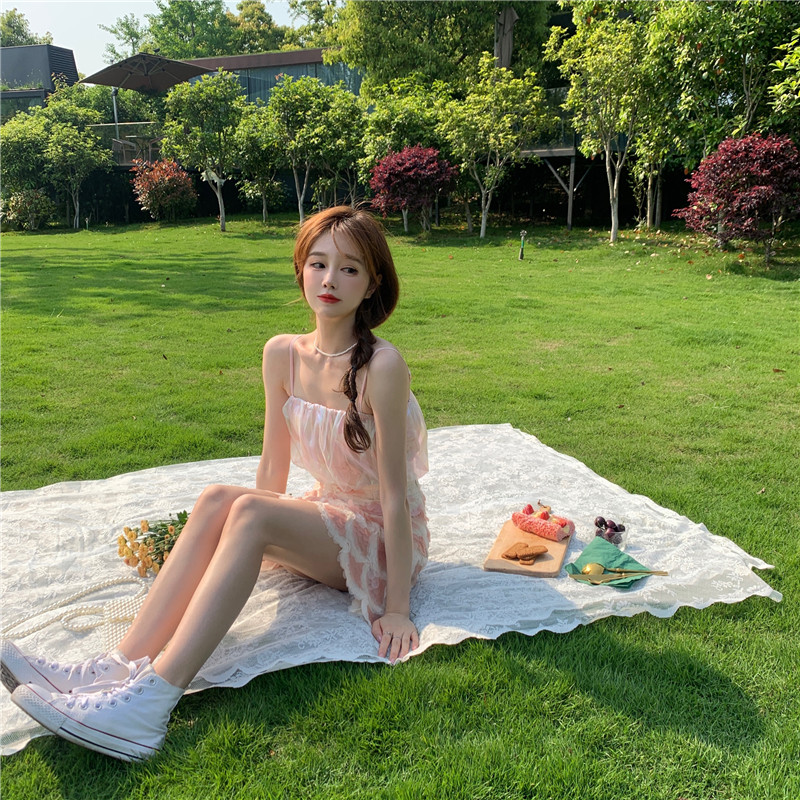 Set kim sa áo Croptop và chân váy xếp li