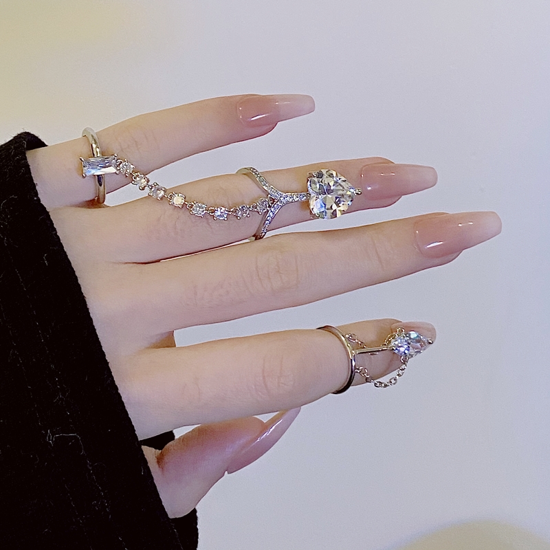 Set 2 nhẫn bạc đính ngọc cá tính
