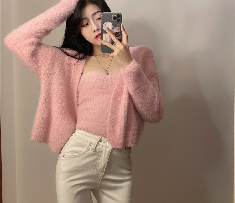 Áo Croptop kèm áo khoác len xanh hồng