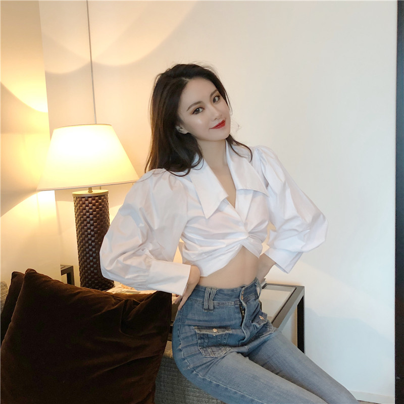 Áo Croptop sơ mi thắt nở phía trước