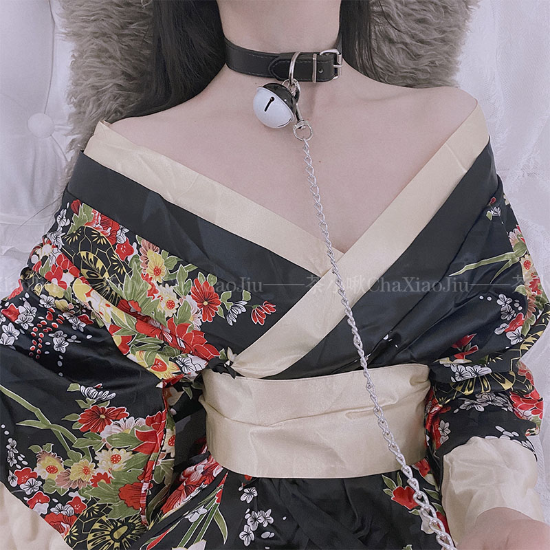 Dây xích cuốn cổ kèm tay da