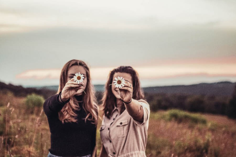 Bạn Tâm Giao Là Gì Và Làm Sao Biết Ai Là Bạn Tâm Giao Đích Thực Trong Cuộc Sống?