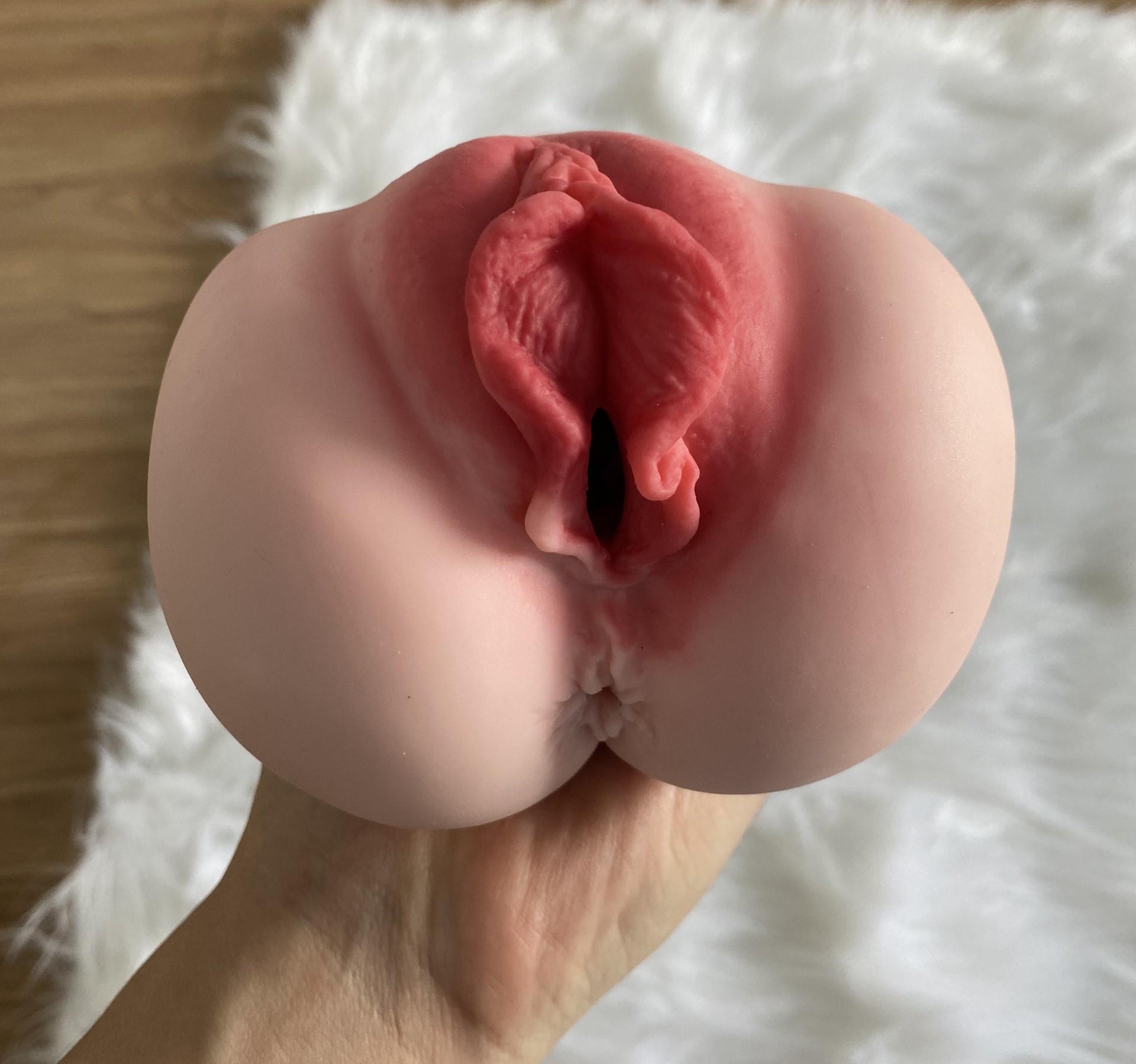 Trải Nghiệm Cảm Giác Mạnh Mẽ Với Âm Đạo Giả Cỡ Lớn Phong Cách Máy Bay Bà Già