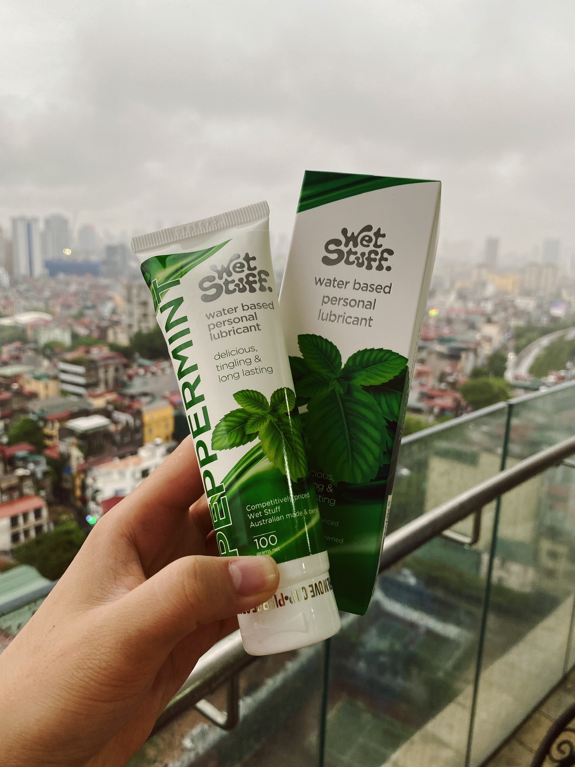 Gel bôi trơn Caramel Dâu Bạc Hà Wet Stuff tăng khoái cảm của Úc