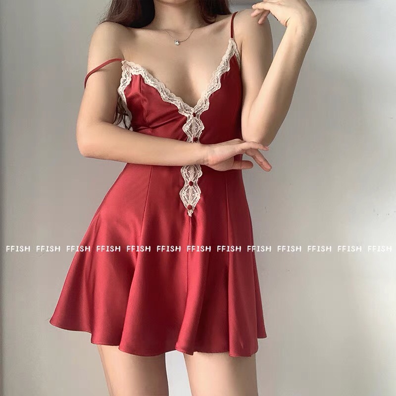 Váy ngủ lụa khuy xẻ dọc phía trước