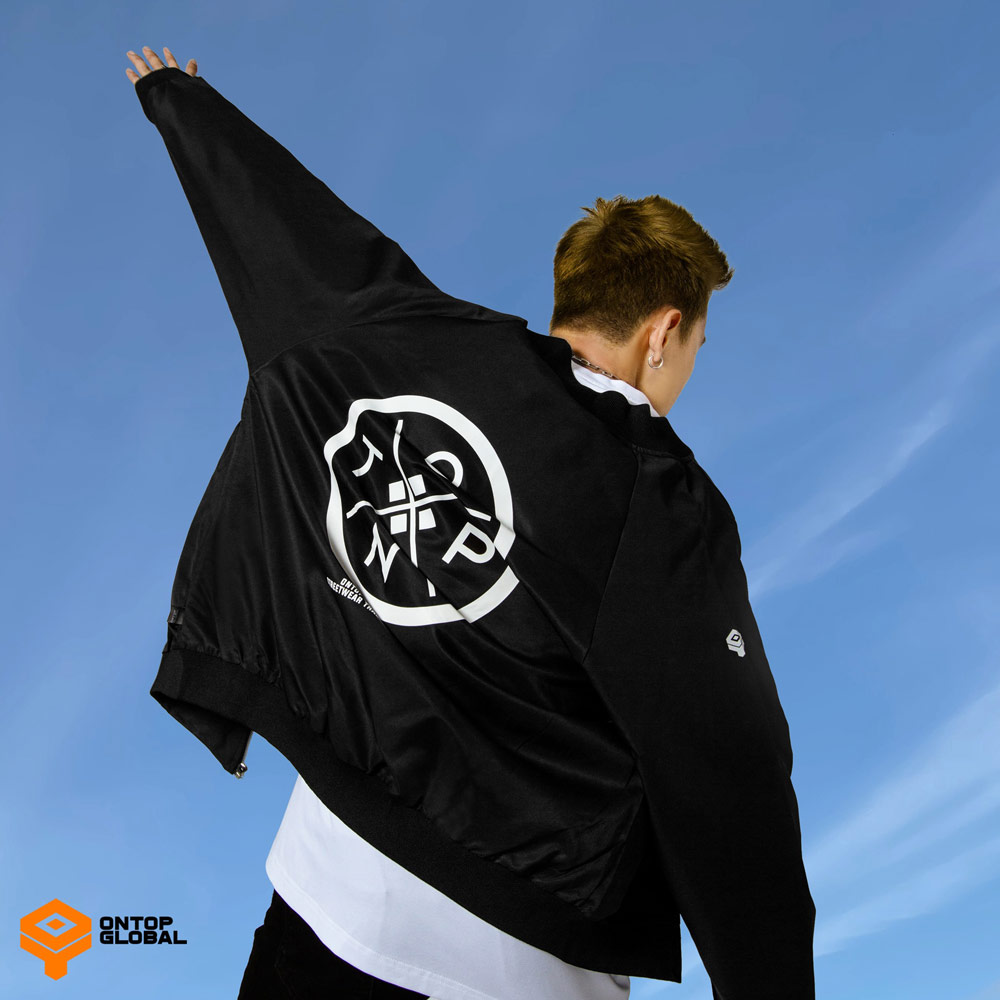 Áo khoác dù nam và tips chọn áo theo mùa cùng ONTOP Brand