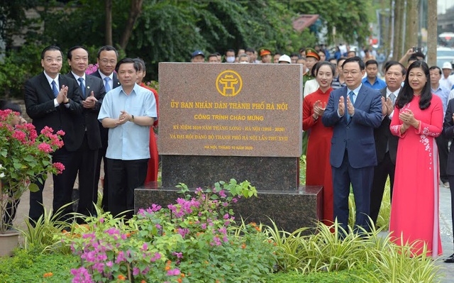 Hà Nội chính thức thông xe cầu vượt bắc qua hồ Linh Đàm