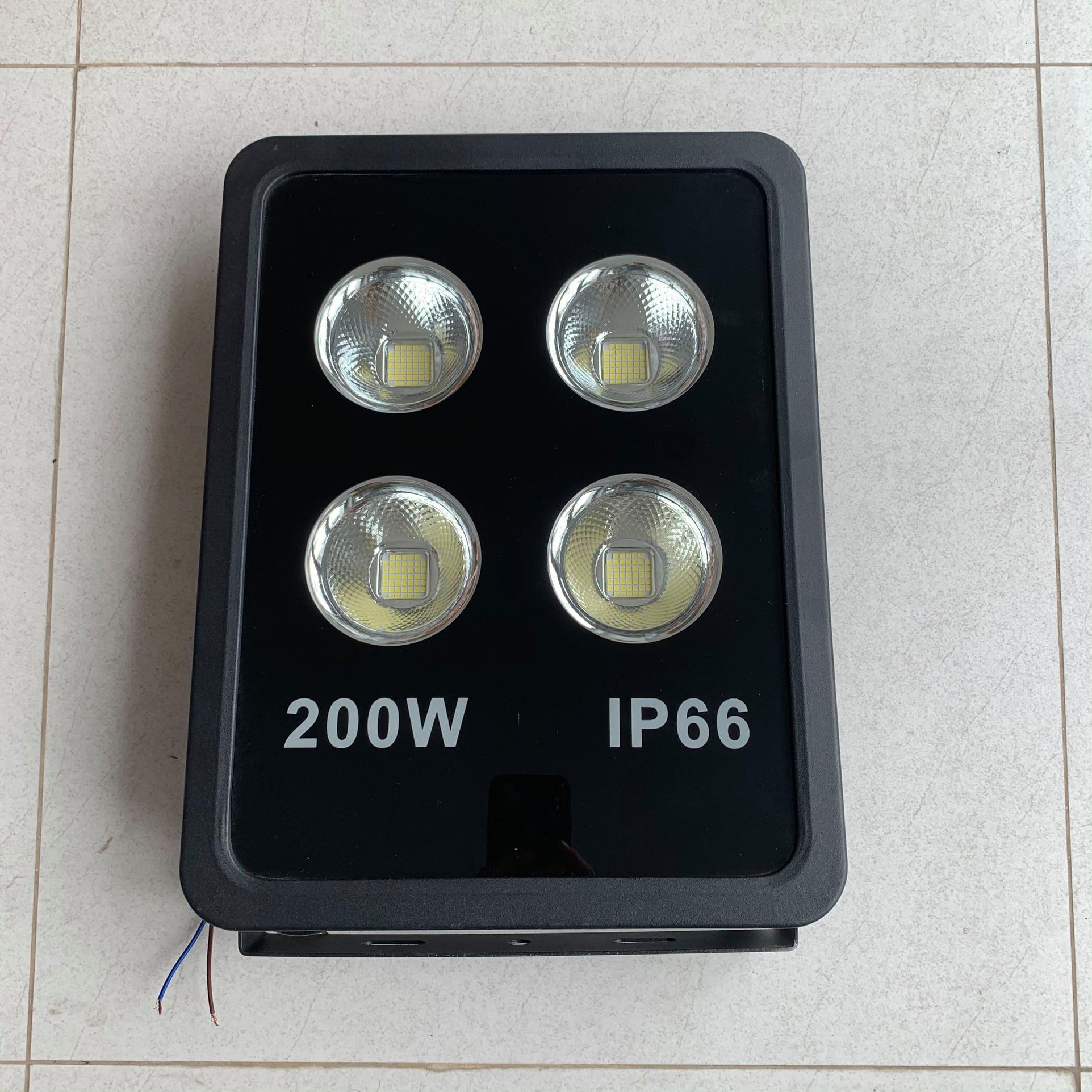 Đèn LED pha cầu lõm công suất 200W mã sản phẩm ZFS-200W